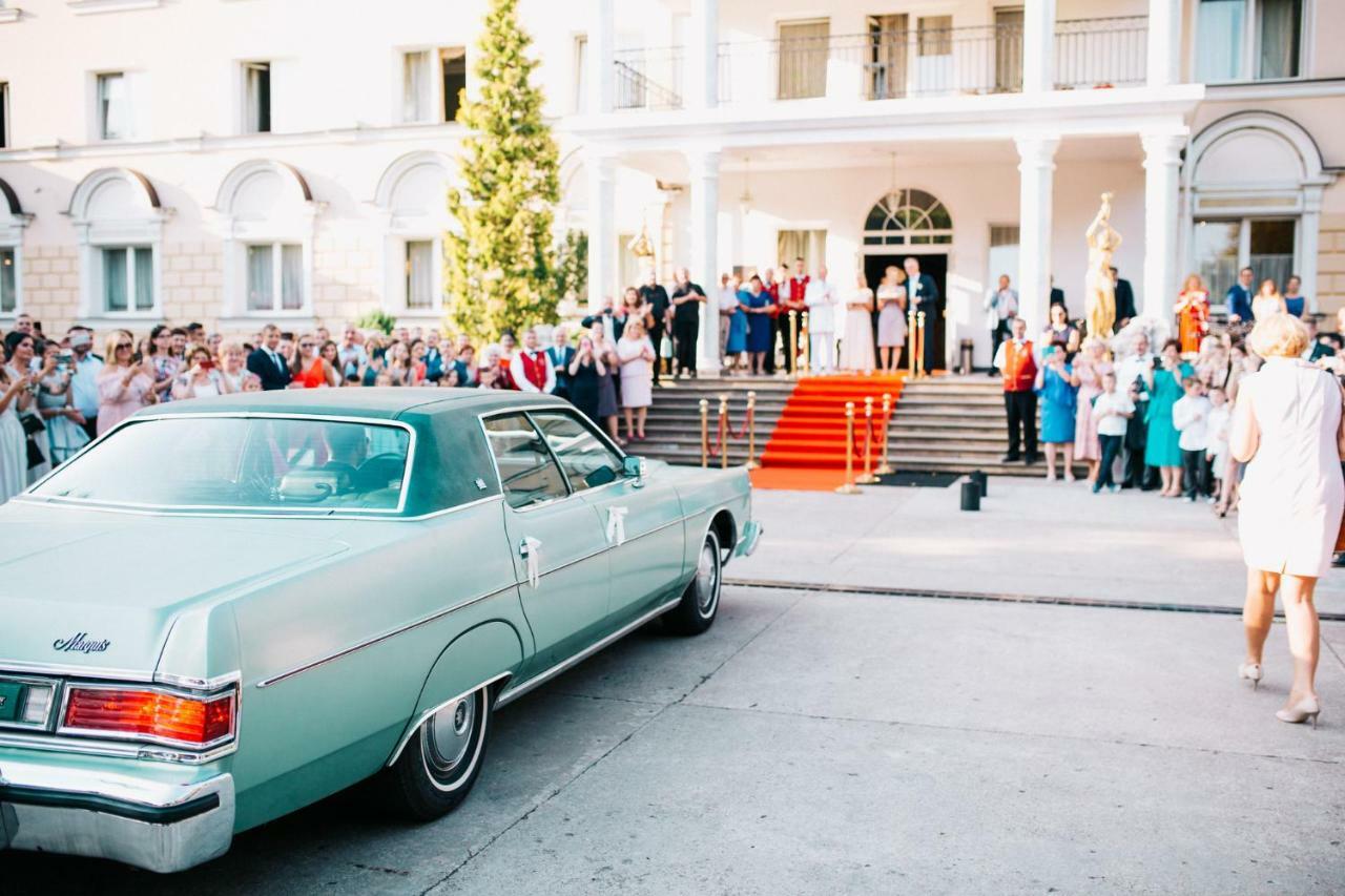 Hotel Ksiaze Poniatowski Lesznowola  Bagian luar foto